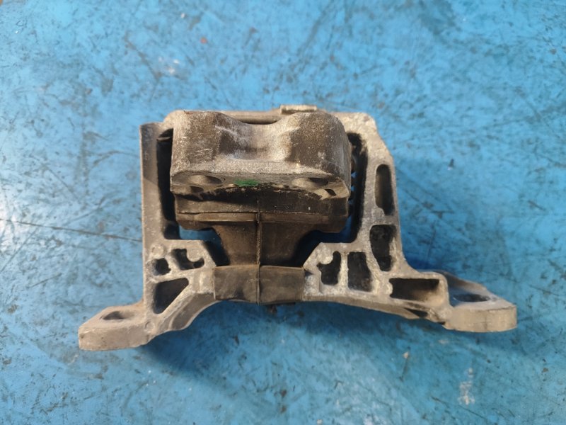 Подушка двигателя правая FORD FOCUS 10-18 Подушка двигателя правая FORD FOCUS 10-18