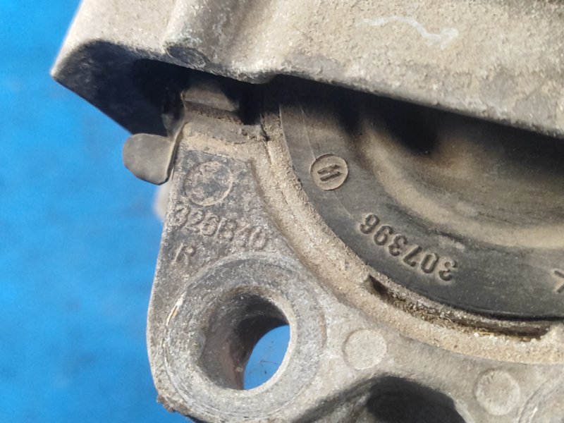 Подушка двигателя правая FOCUS 10-18 Подушка двигателя правая FOCUS 10-18