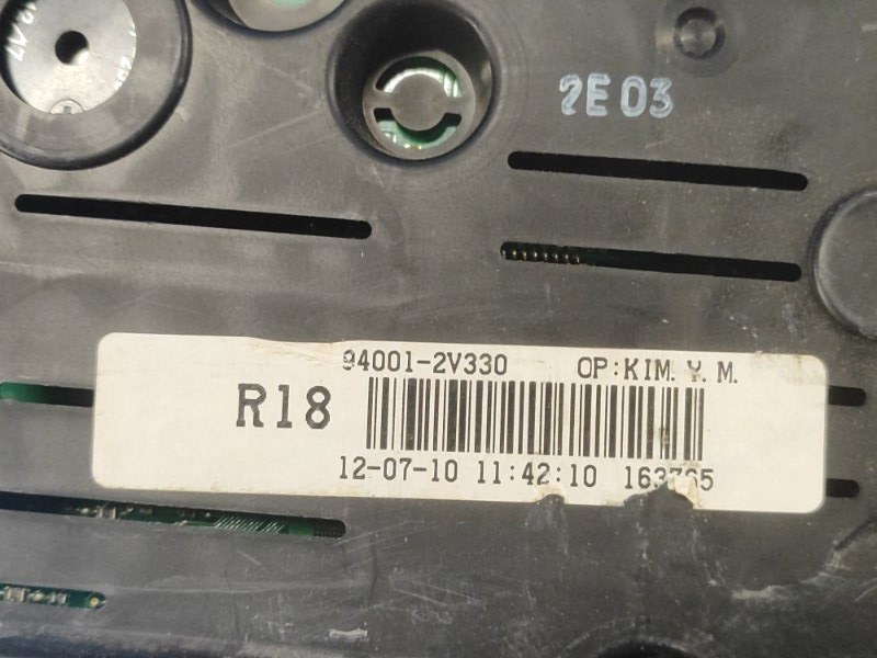 Панель приборов VELOSTER 11-18 2012 1.6 G4FD Панель приборов VELOSTER 11-18 2012 1.6 G4FD