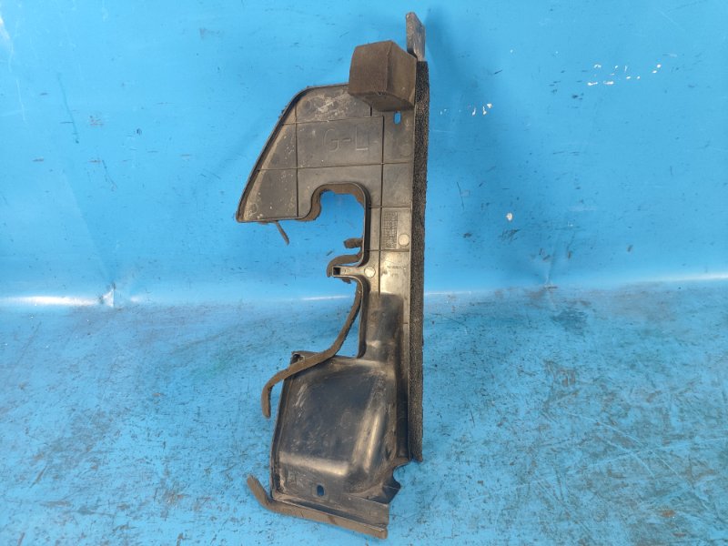 Дефлектор радиатора левый X-TRAIL/ROGUE T32 13-20 Дефлектор радиатора левый X-TRAIL/ROGUE T32 13-20