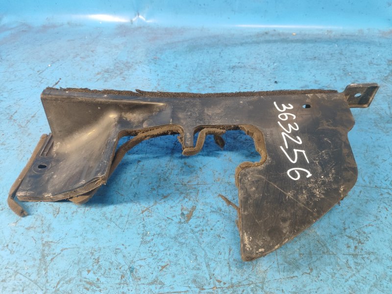 Дефлектор радиатора левый X-TRAIL/ROGUE T32 13-20 Дефлектор радиатора левый X-TRAIL/ROGUE T32 13-20