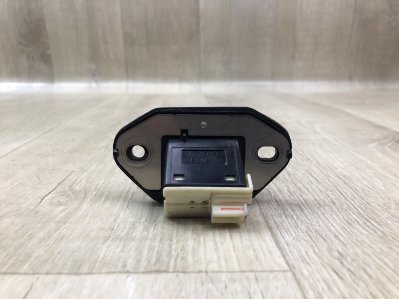 Кнопка открывания багажника наружная HS250H (ANF10) 09-12 2009 2.4 2AZFXE