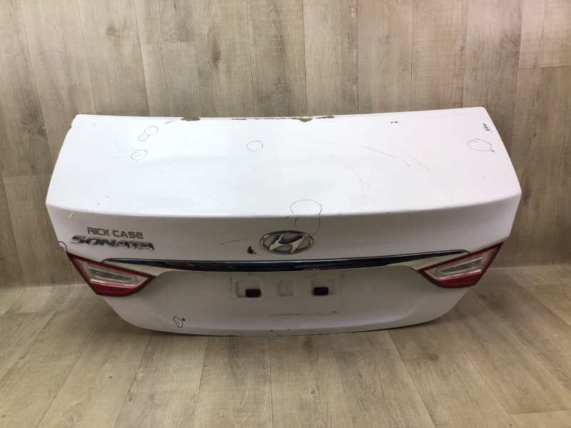 Запчасть крышка багажника HYUNDAI SONATA YF 10-14 Седан 692003Q000 Б/У Крышка багажника HYUNDAI SONATA YF 10-14 Седан 692003Q000 Б/У