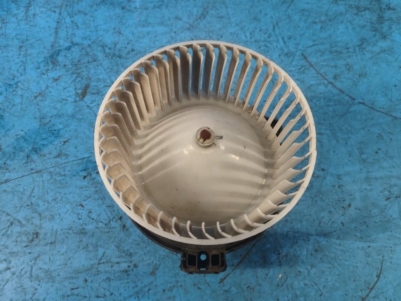 Моторчик печки FORESTER 12-19 2015 2.5 FB25B