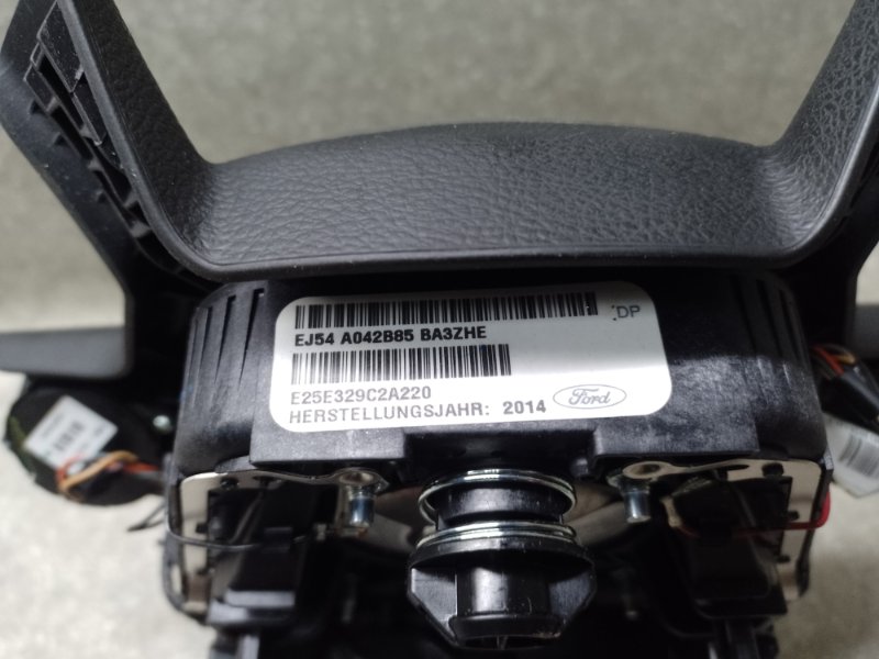 Подушка безопасности в руль FORD ESCAPE 12-19