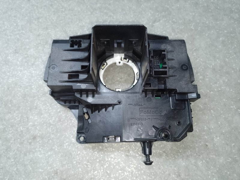 Датчик угла поворота руля ESCAPE 12-19 Датчик угла поворота руля ESCAPE 12-19