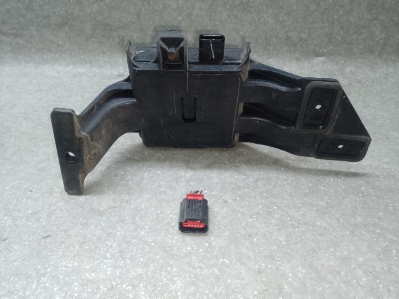 Датчик слепых зон правый ESCAPE 12-19