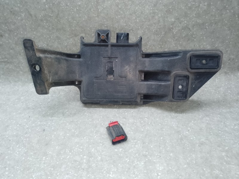 Датчик слепых зон левый ESCAPE 12-19