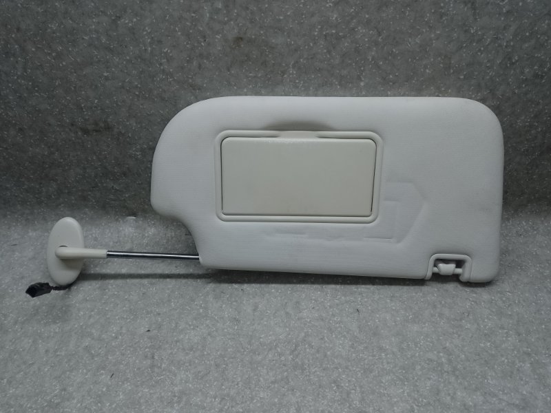 Запчасть козырек солнцезащитный правый FORD ESCAPE 12-19 CJ5Z-7804104-DC Б/У Козырек солнцезащитный правый FORD ESCAPE 12-19 CJ5Z-7804104-DC Б/У