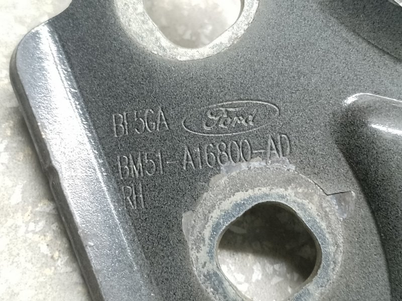 Петля капота правая FORD ESCAPE 12-19 Петля капота правая FORD ESCAPE 12-19