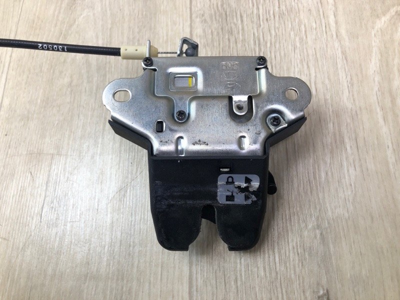 Замок крышки багажника SONATA YF 10-14 Седан Замок крышки багажника SONATA YF 10-14 Седан