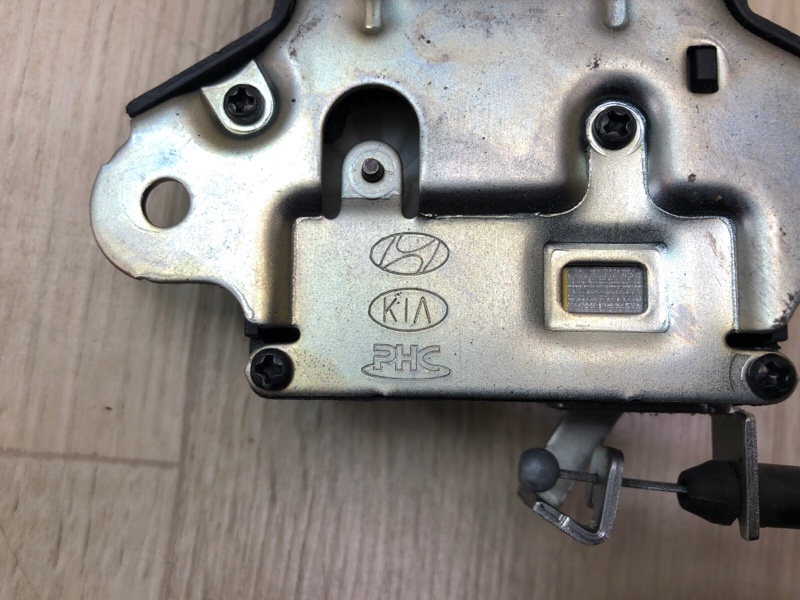 Замок крышки багажника SONATA YF 10-14 Седан Замок крышки багажника SONATA YF 10-14 Седан