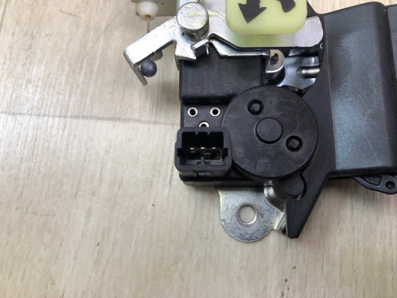 Замок крышки багажника SONATA YF 10-14 Седан Замок крышки багажника SONATA YF 10-14 Седан