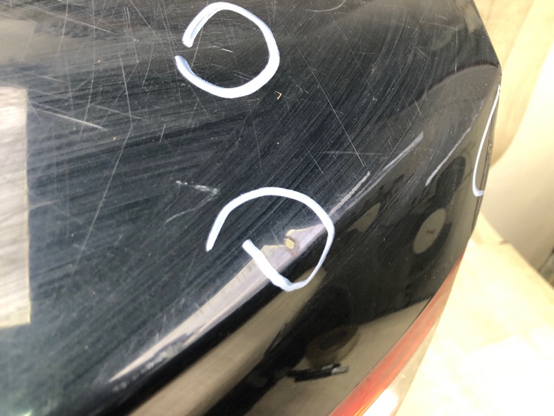 Крышка багажника TAURUS 10-19 Крышка багажника TAURUS 10-19