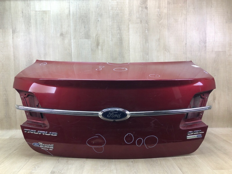 Крышка багажника TAURUS 10-19 Крышка багажника TAURUS 10-19