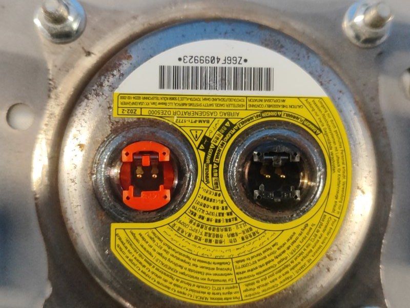 Подушка безопасности в руль CAMRY 55 14-17 2014 2.5 2ARFE Подушка безопасности в руль CAMRY 55 14-17 2014 2.5 2ARFE