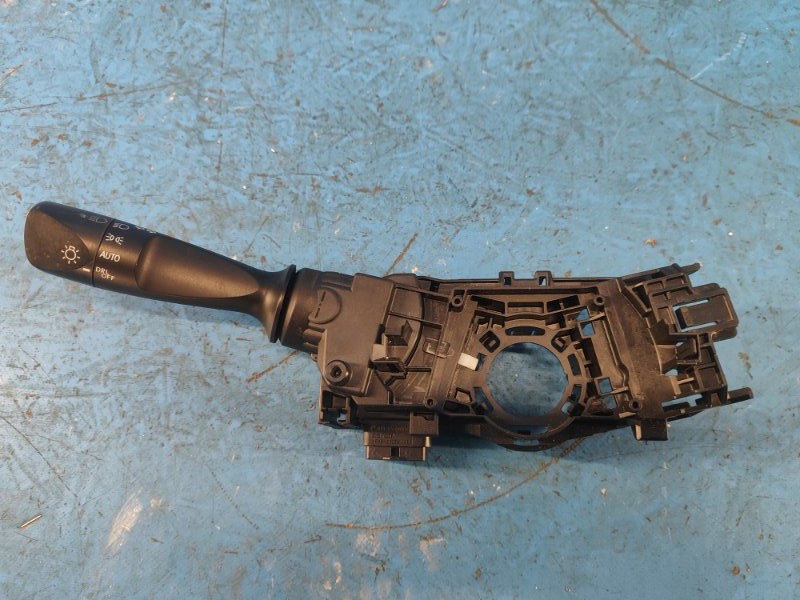 Запчасть подрулевой переключатель левый TOYOTA CAMRY 55 14-17 2014 2.5 2ARFE 84140-06510 Б/У Подрулевой переключатель левый TOYOTA CAMRY 55 14-17 2014 2.5 2ARFE 84140-06510 Б/У