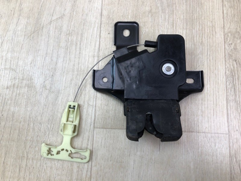 Замок крышки багажника FORD TAURUS 10-19 DA5Z-5443200-A Б/У