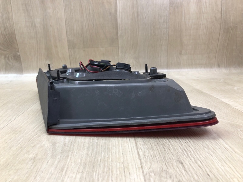 Фонарь внутренний правый TAURUS 10-19 Фонарь внутренний правый TAURUS 10-19