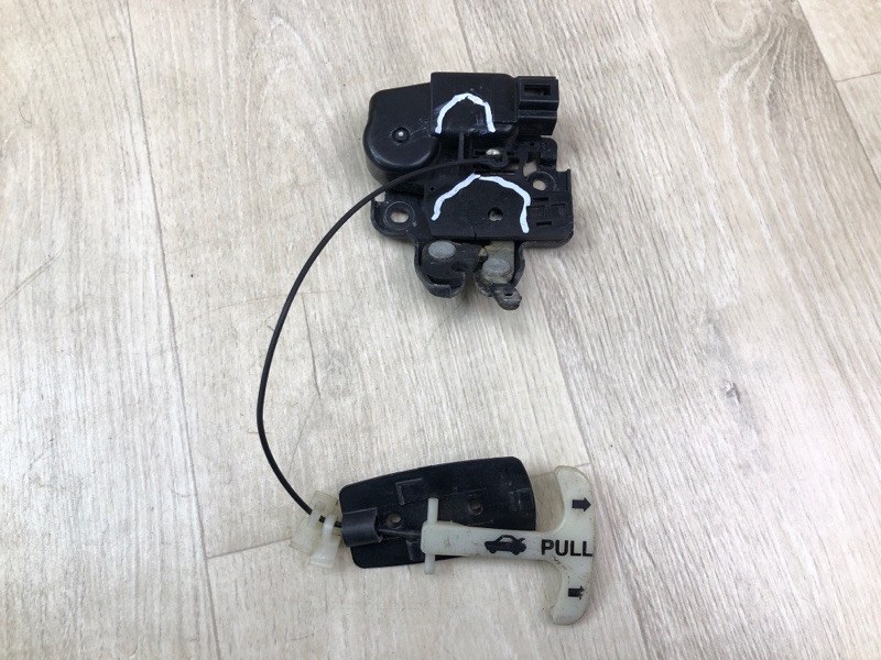 Запчасть замок крышки багажника NISSAN MAXIMA A35 08-15 846309N00A Б/У Замок крышки багажника NISSAN MAXIMA A35 08-15 846309N00A Б/У