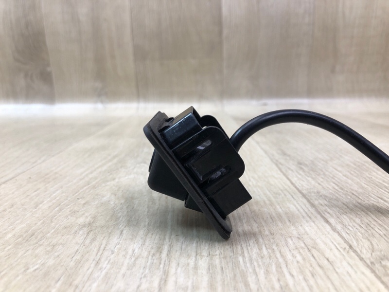 Камера заднего вида CRUZE 15- Седан Камера заднего вида CRUZE 15- Седан