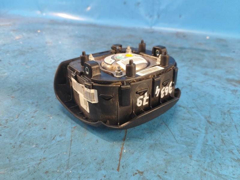 Подушка безопасности в руль RIO UB 2011-2017 2012 1.6 G4FD Подушка безопасности в руль RIO UB 2011-2017 2012 1.6 G4FD