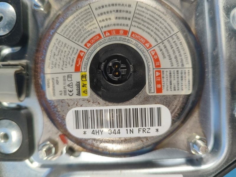 Подушка безопасности в руль VELOSTER 11-18 2013 1.6 G4FD Подушка безопасности в руль VELOSTER 11-18 2013 1.6 G4FD