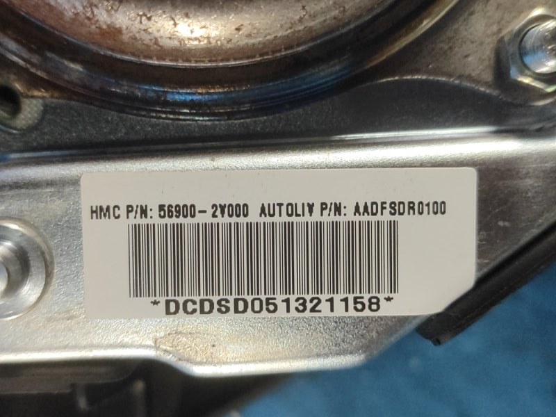 Подушка безопасности в руль VELOSTER 11-18 2013 1.6 G4FD Подушка безопасности в руль VELOSTER 11-18 2013 1.6 G4FD