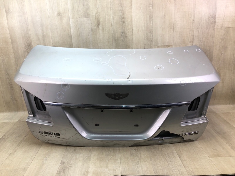 Запчасть крышка багажника HYUNDAI GENESIS SEDAN 08-13 692003M100 Б/У Крышка багажника HYUNDAI GENESIS SEDAN 08-13 692003M100 Б/У