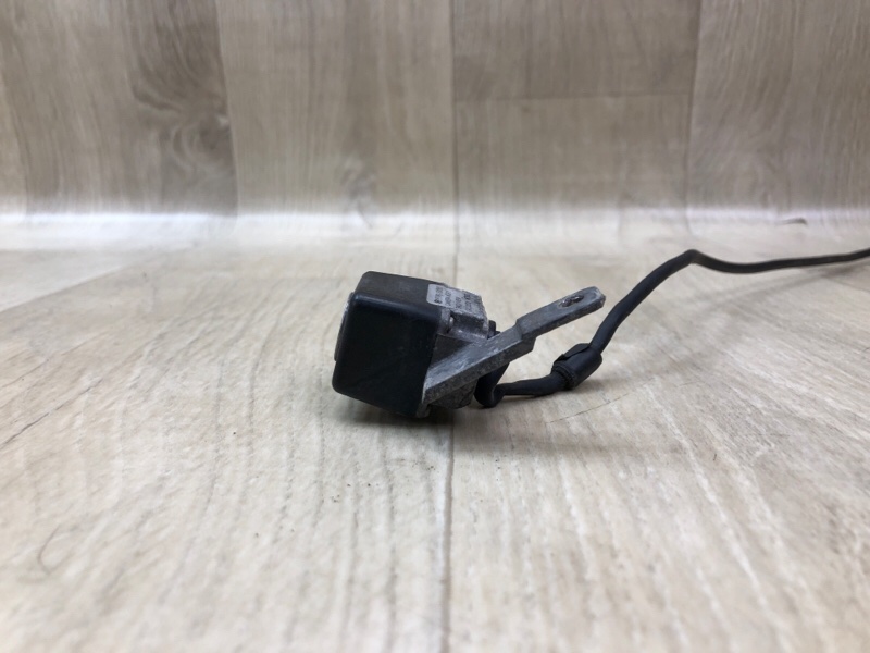 Камера заднего вида GENESIS SEDAN 08-13 Камера заднего вида GENESIS SEDAN 08-13