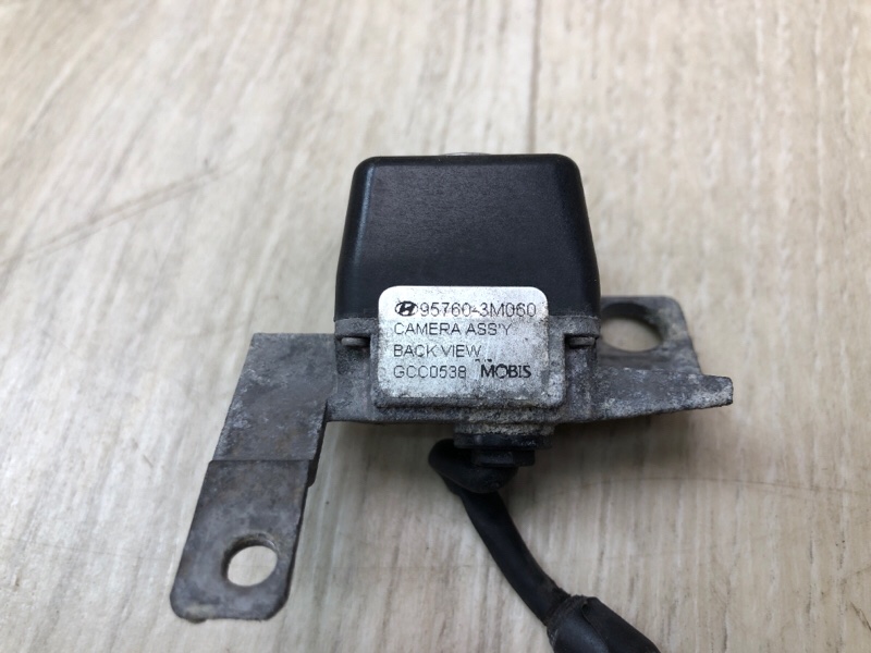 Камера заднего вида GENESIS SEDAN 08-13 Камера заднего вида GENESIS SEDAN 08-13