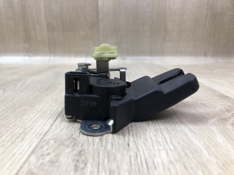 Замок крышки багажника HYUNDAI GENESIS COUPE 09-16 Замок крышки багажника HYUNDAI GENESIS COUPE 09-16