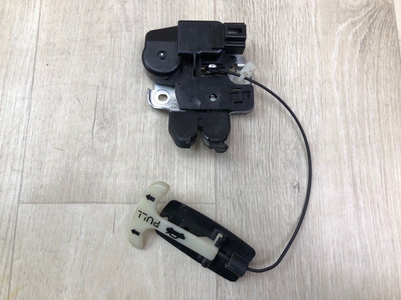 Запчасть замок крышки багажника NISSAN MAXIMA A35 08-15 846309N00A Б/У Замок крышки багажника NISSAN MAXIMA A35 08-15 846309N00A Б/У