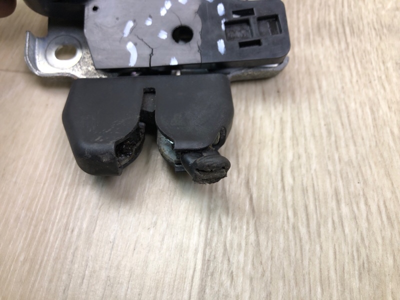 Замок крышки багажника MAXIMA A35 08-15 Замок крышки багажника MAXIMA A35 08-15