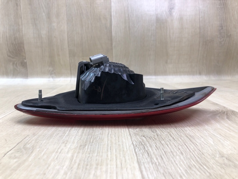 Фонарь внутренний правый COROLLA 150 06-13 Седан Фонарь внутренний правый COROLLA 150 06-13 Седан