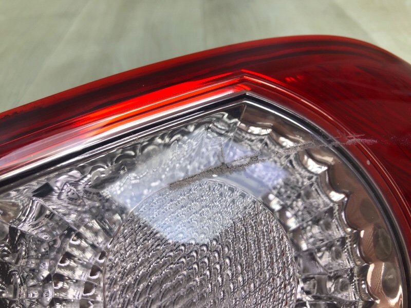 Фонарь внутренний правый COROLLA 150 06-13 Седан Фонарь внутренний правый COROLLA 150 06-13 Седан