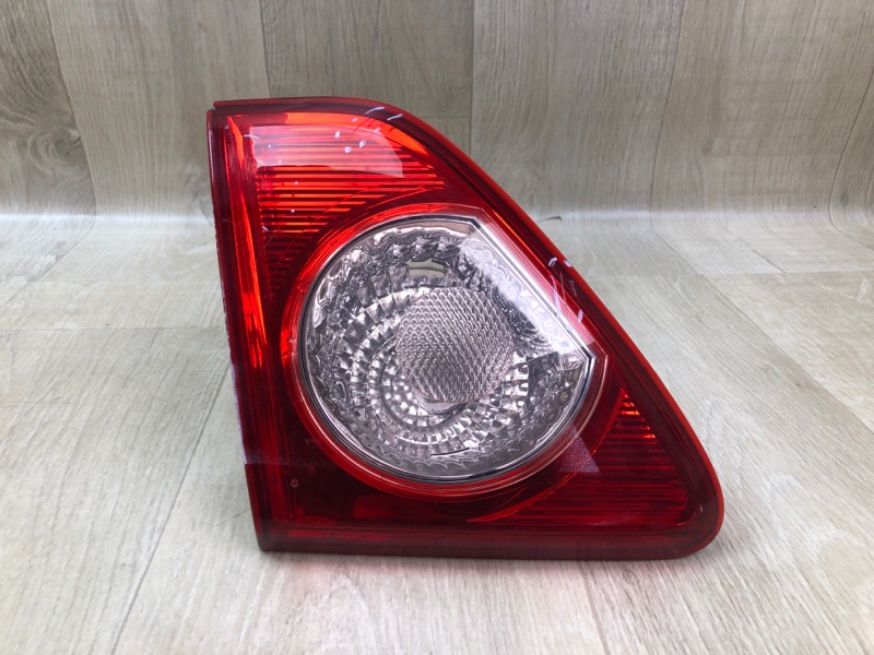 Запчасть фонарь внутренний левый TOYOTA COROLLA 150 06-13 Седан 8159002190 Б/У Фонарь внутренний левый TOYOTA COROLLA 150 06-13 Седан 8159002190 Б/У