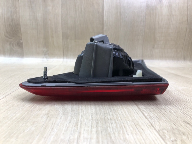 Фонарь внутренний левый TOYOTA COROLLA 150 06-13 Седан Фонарь внутренний левый TOYOTA COROLLA 150 06-13 Седан