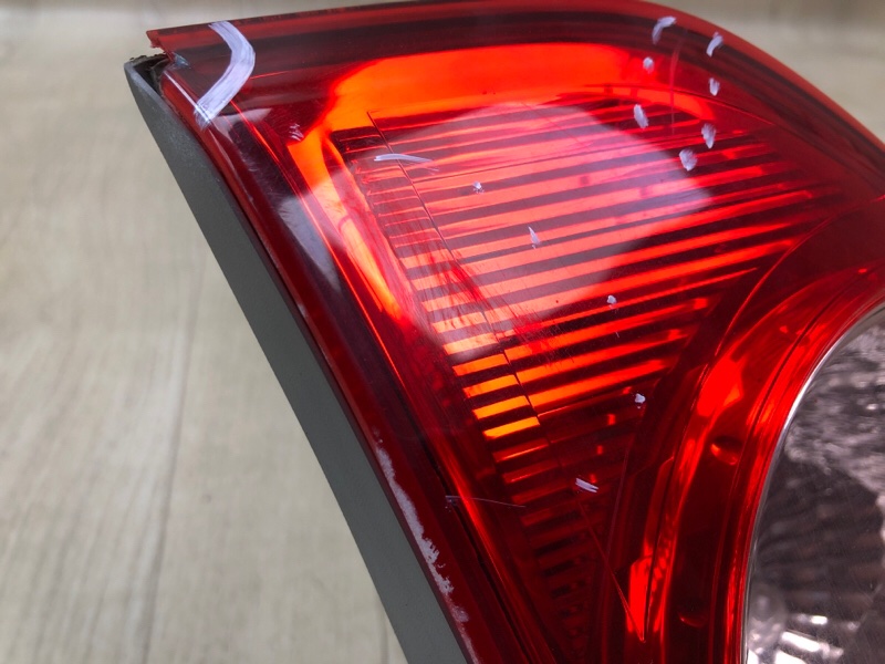 Фонарь внутренний левый COROLLA 150 06-13 Седан Фонарь внутренний левый COROLLA 150 06-13 Седан