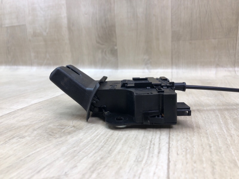 Замок крышки багажника CHEVROLET CRUZE 15- Седан