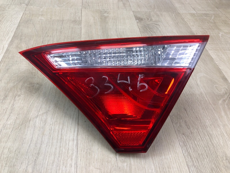 Фонарь внутренний правый TOYOTA CAMRY 55 14-17 2015 2.5 2ARFE 8158006410 Б/У