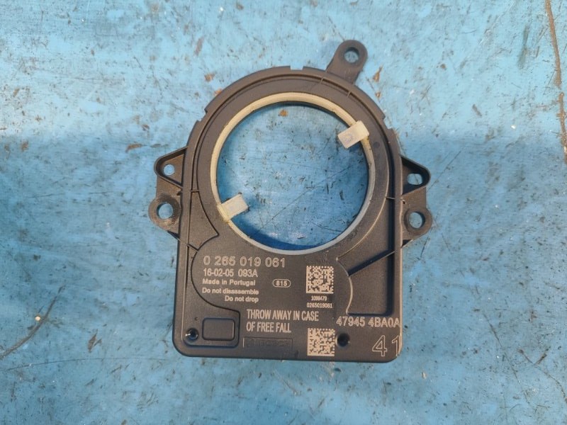 Запчасть датчик угла поворота руля NISSAN X-TRAIL/ROGUE T32 13-20 2016 2.5 QR25DE 47945-4BA0A Б/У Датчик угла поворота руля NISSAN X-TRAIL/ROGUE T32 13-20 2016 2.5 QR25DE 47945-4BA0A Б/У