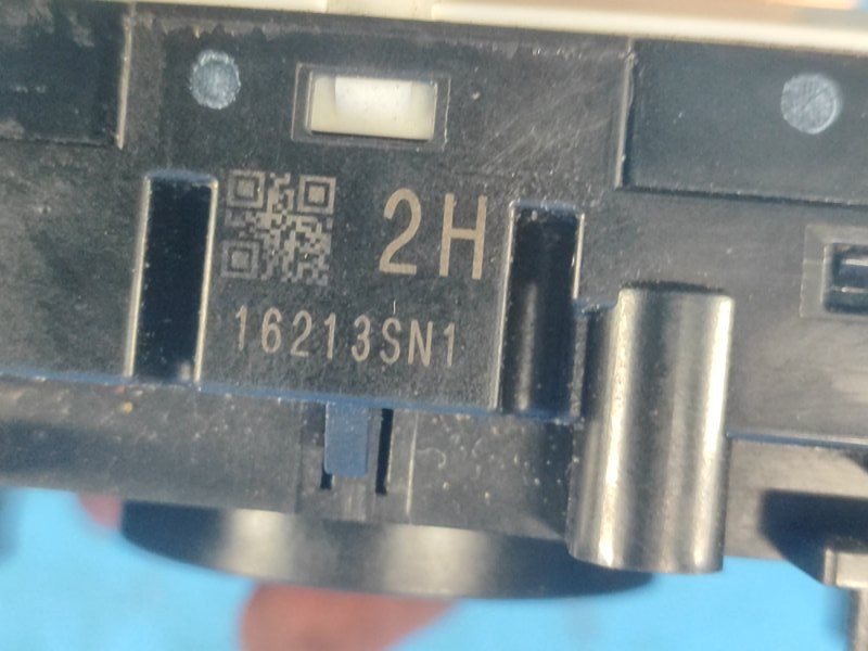 Подрулевой переключатель X-TRAIL/ROGUE T32 13-20 2016 2.5 QR25DE Подрулевой переключатель X-TRAIL/ROGUE T32 13-20 2016 2.5 QR25DE