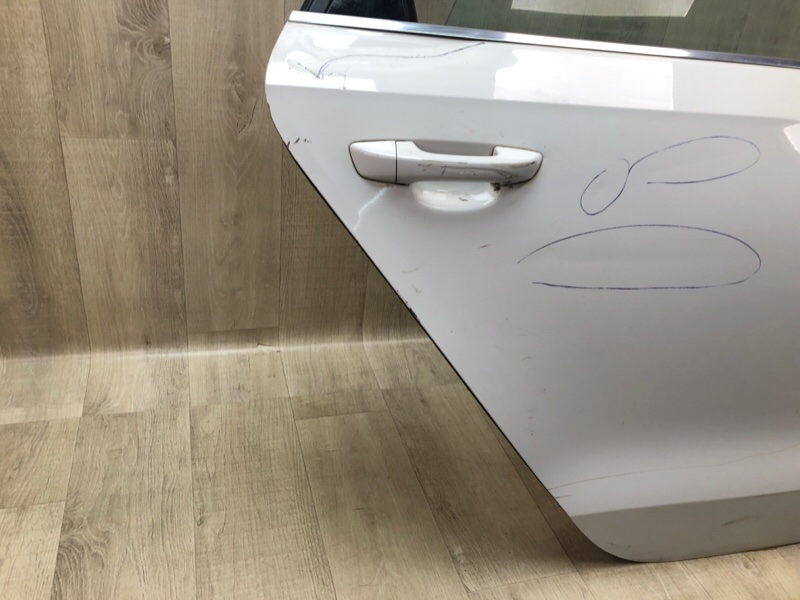 Дверь задняя правая PASSAT B7 11-15 2014 1.8 CPRA Дверь задняя правая PASSAT B7 11-15 2014 1.8 CPRA