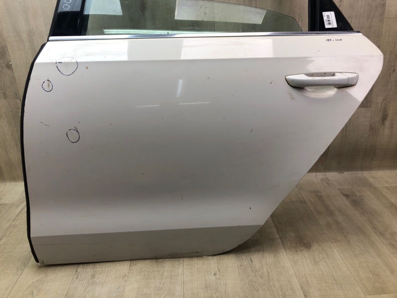 Дверь задняя левая VOLKSWAGEN PASSAT B7 11-15 1.8 CPRA Дверь задняя левая VOLKSWAGEN PASSAT B7 11-15 1.8 CPRA