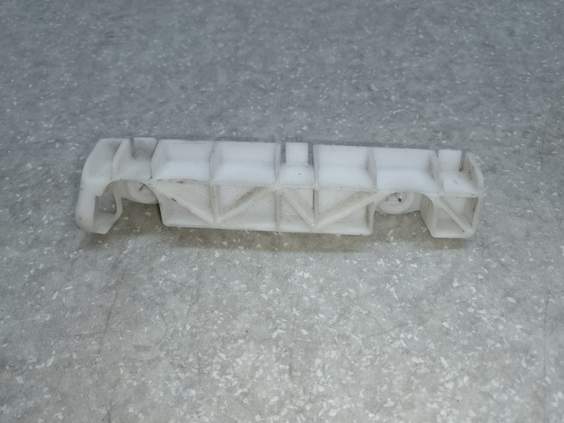 Кронштейн заднего бампера правый MITSUBISHI OUTLANDER XL 05-13 2009 3.0 6B31 6410A066 Б/У