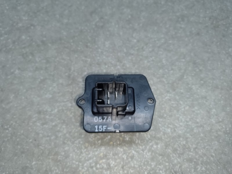 Резистор печки MITSUBISHI OUTLANDER XL 05-13 3.0 6B31 Резистор печки MITSUBISHI OUTLANDER XL 05-13 3.0 6B31