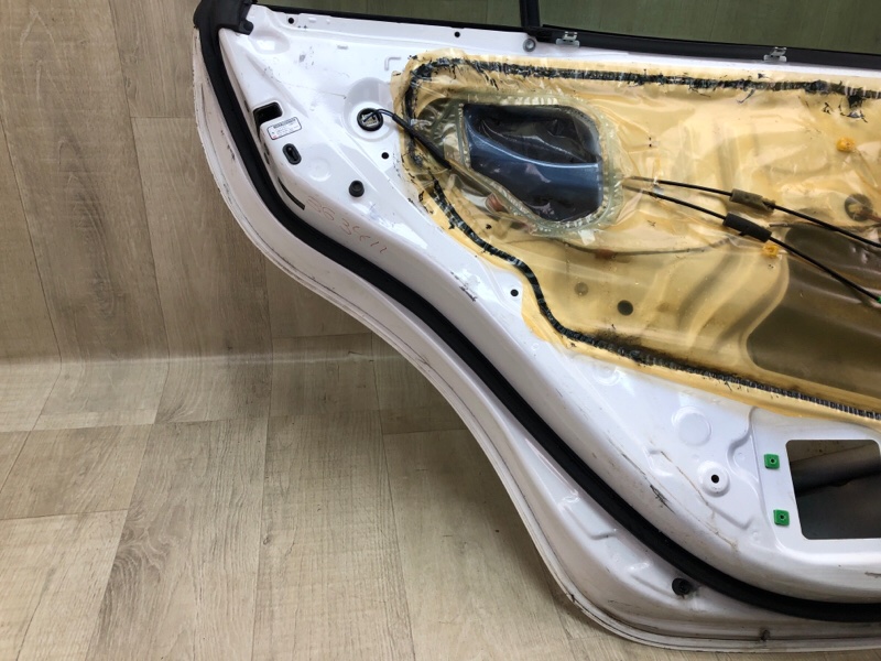 Дверь задняя левая CAMRY 40 06-11