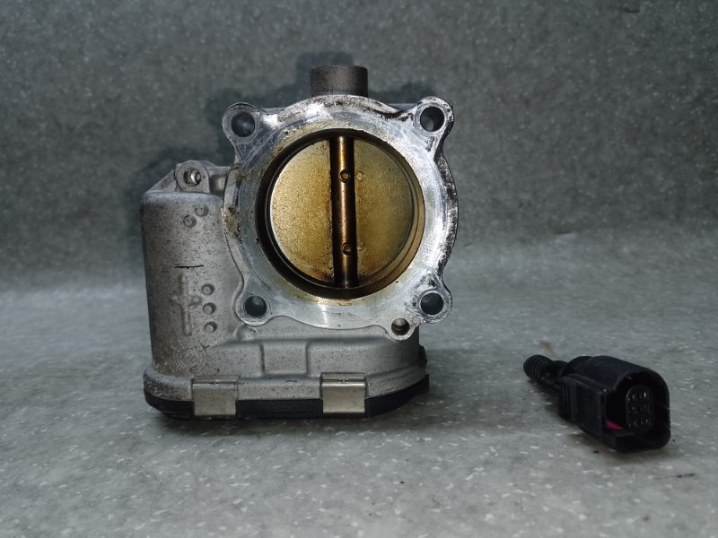 Дроссельная заслонка PASSAT B7 11-15 2014 1.8 CPRA Дроссельная заслонка PASSAT B7 11-15 2014 1.8 CPRA