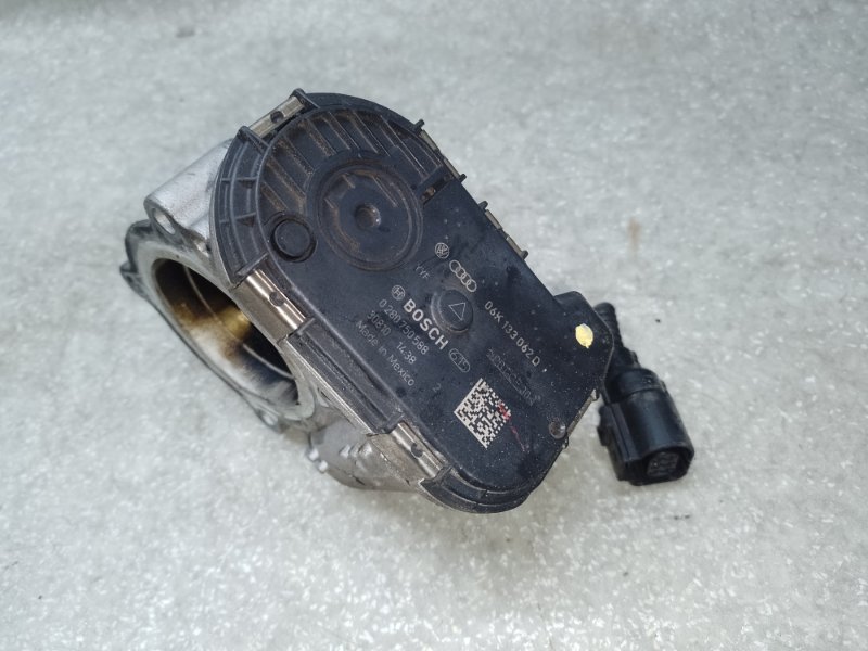 Дроссельная заслонка PASSAT B7 11-15 2014 1.8 CPRA Дроссельная заслонка PASSAT B7 11-15 2014 1.8 CPRA